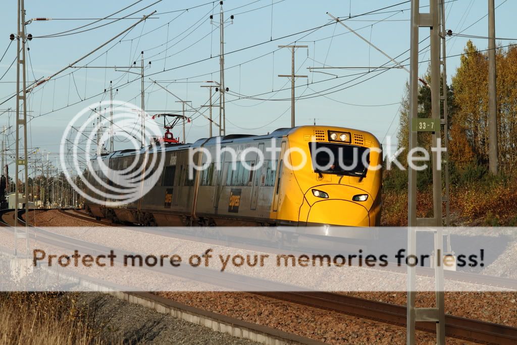 IMAGE: http://i1005.photobucket.com/albums/af173/Darkwand/Rail/Pv01.jpg