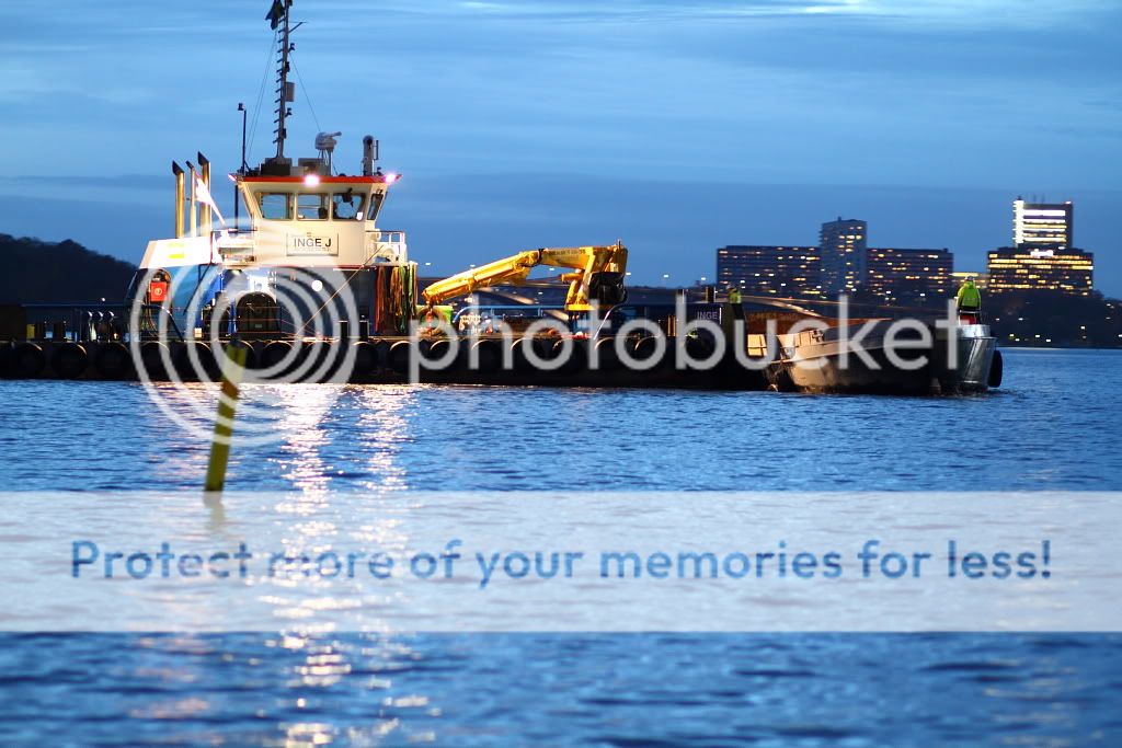 IMAGE: http://i1005.photobucket.com/albums/af173/Darkwand/Rail/Tunnelarbete.jpg